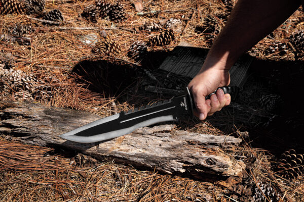 Cuchillo United Cutlery USMC Bulldog Bowie Knife UC3616