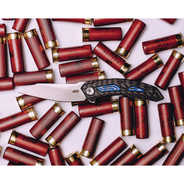 Created with RNI Films app. Preset 'Agfa Optima 200 v.2' Navaja Zero Tolerance 0762 Sub-Framelock 762